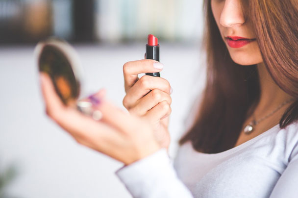 Lipstik Wardah untuk Kulit Bibir Gelap