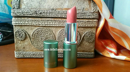 Wardah Exclusive Lipstick, shade Charming Red