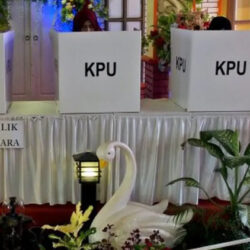 7 Ide Dekorasi TPS Unik buat Pilkada Serentak 2024