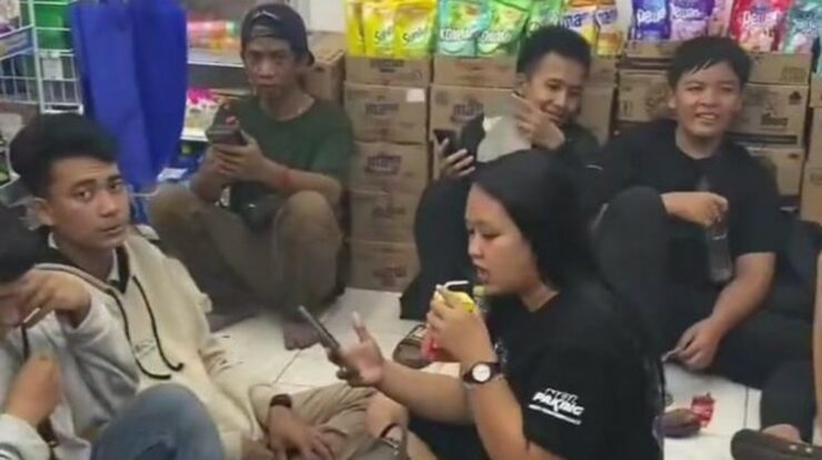 Ini Arti “Anak CB” yang Viral Serbu Minimarket di Nganjuk